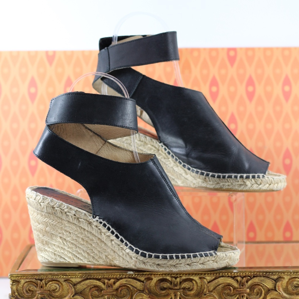 Carmen Saiz Black Leather Peep-toe Espadrilles